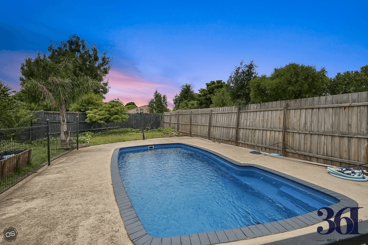 6 Duster Court, Brookfield, VIC 3338