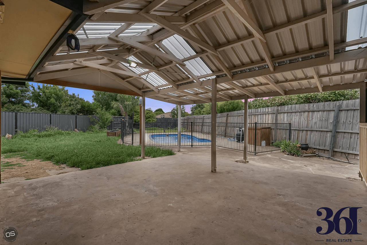 6 Duster Court, Brookfield, VIC 3338