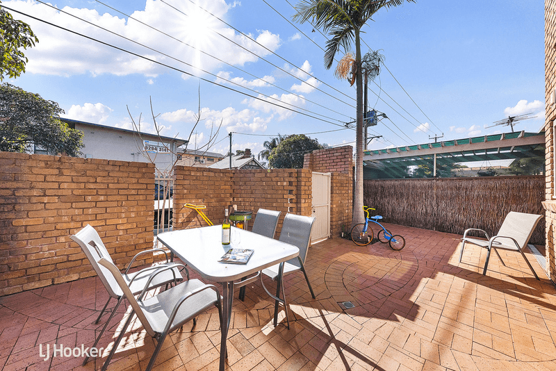 3/16 Moseley Street, GLENELG, SA 5045