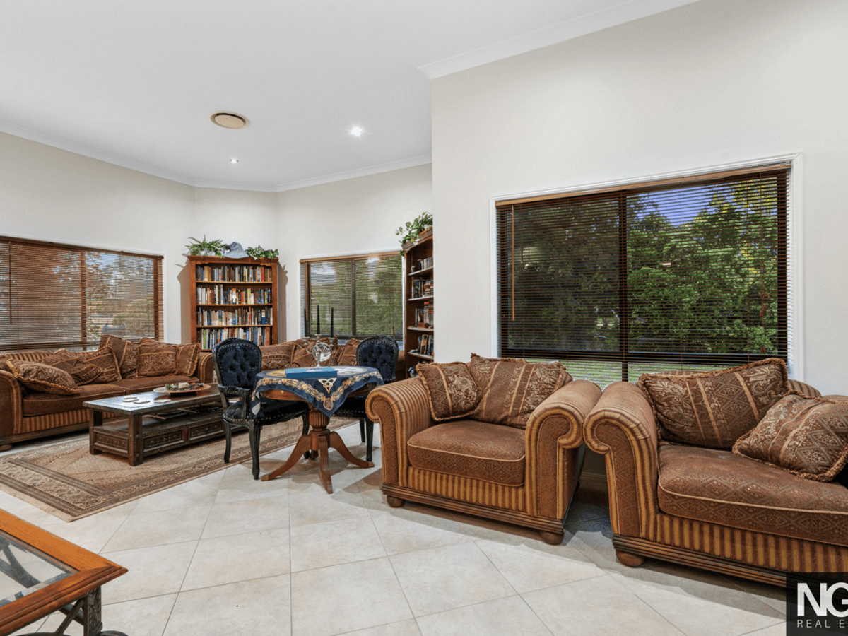 79 President Circle, KARALEE, QLD 4306