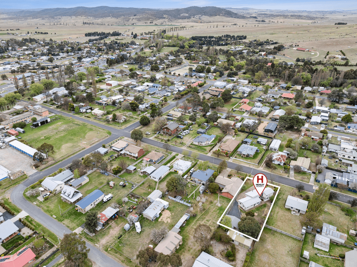 24 Oliver Street, Berridale, NSW 2628