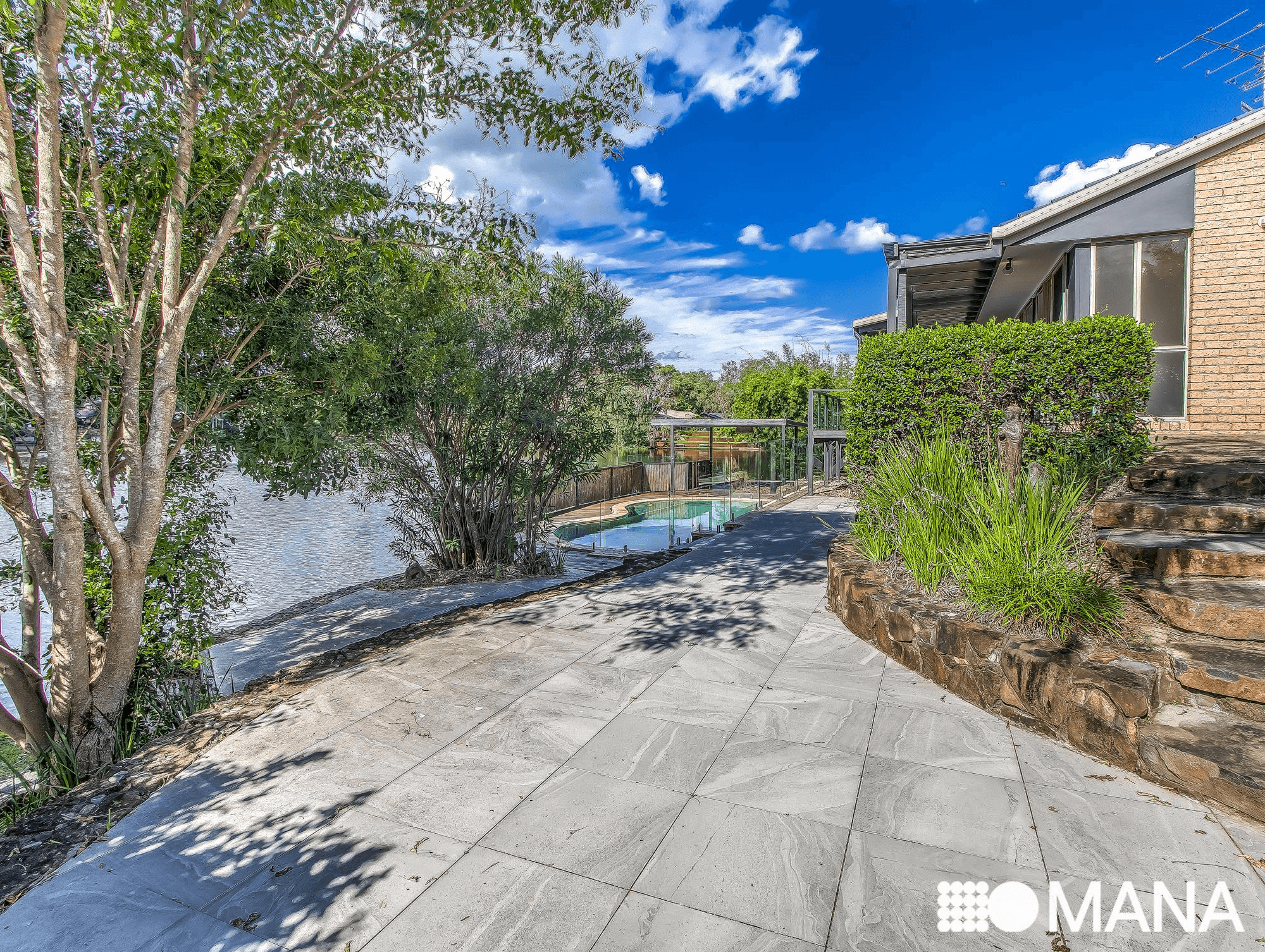 16 Eloura Court, OCEAN SHORES, NSW 2483