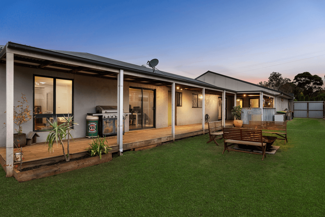 8 Connors Road, LANCEFIELD, VIC 3435