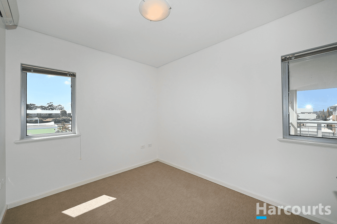 77/10 Roebuck Drive, SALTER POINT, WA 6152