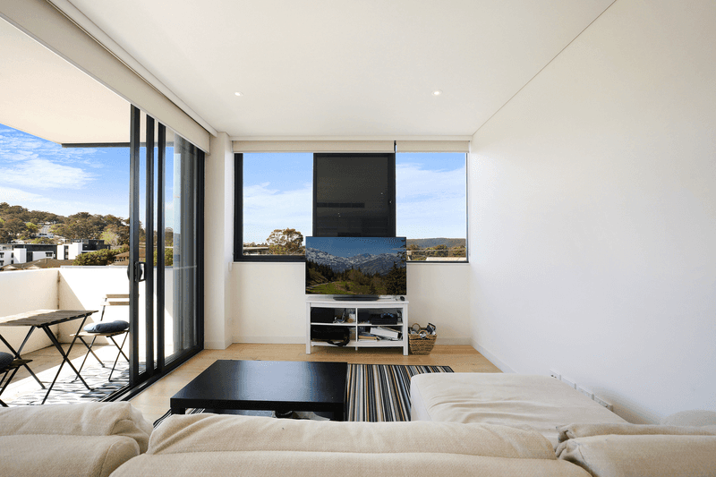 301/148 A Albany Street, Point Frederick, NSW 2250