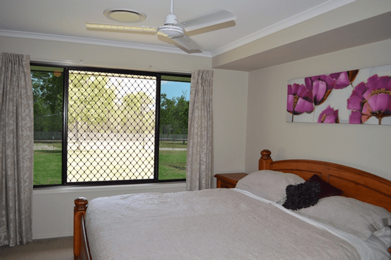 13 RONPEN Close, TANNUM SANDS, QLD 4680