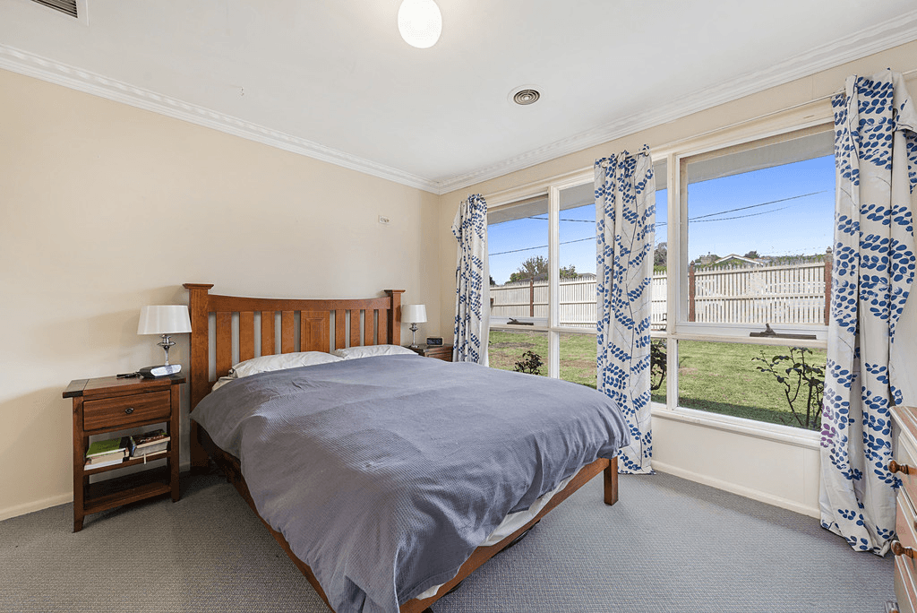 25 Sinclair Road, BAYSWATER, VIC 3153