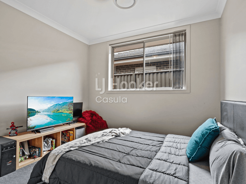 6 Myall Street, GREGORY HILLS, NSW 2557