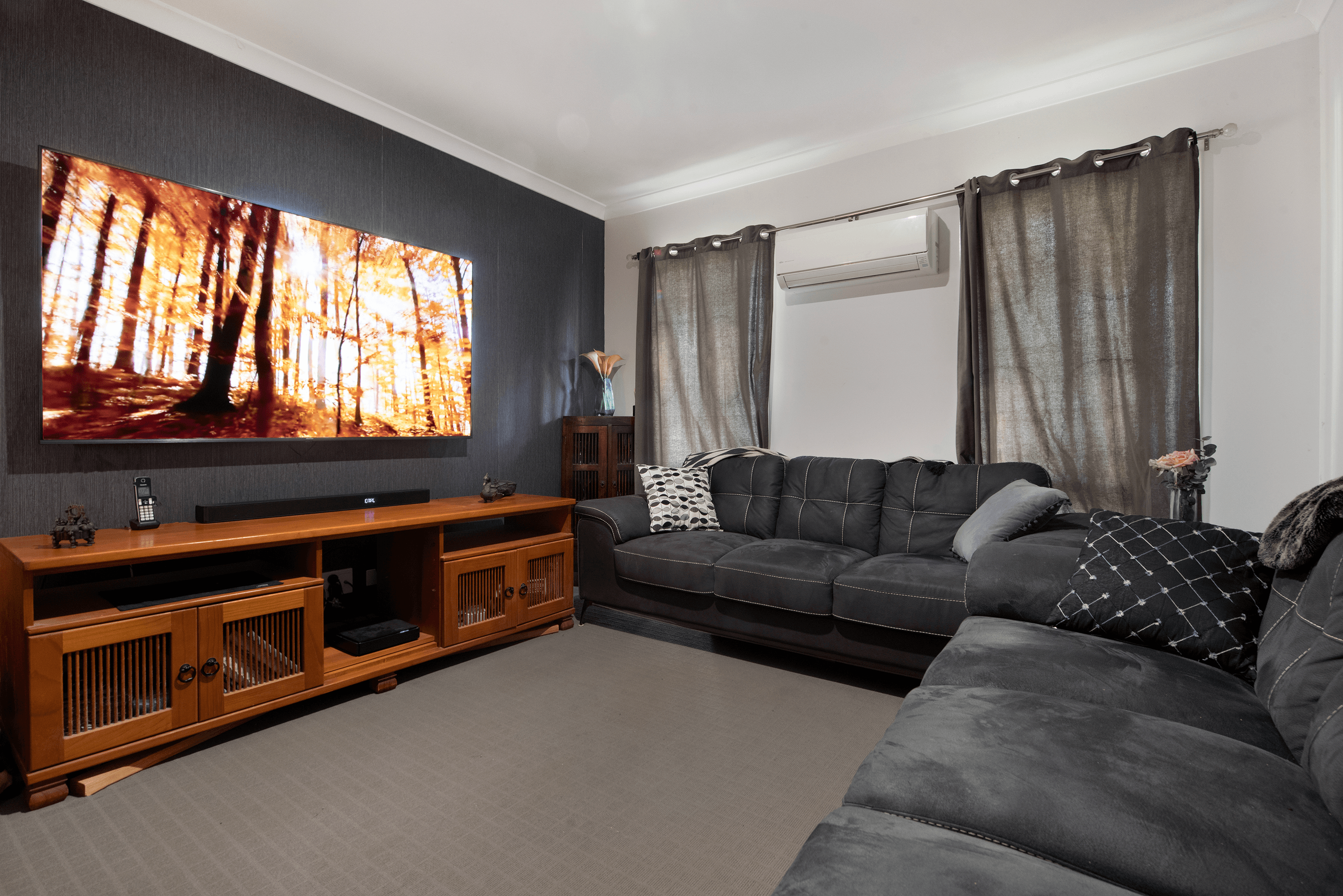 63 Acacia Court, BEECHMONT, QLD 4211