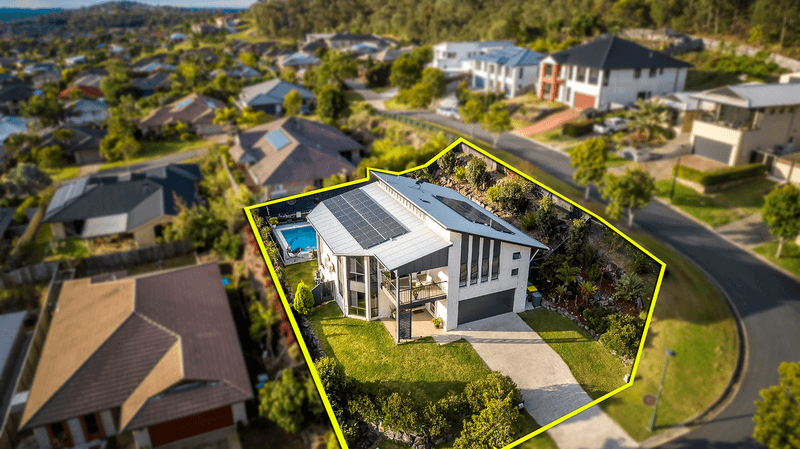 12 Sangster Crescent, PACIFIC PINES, QLD 4211