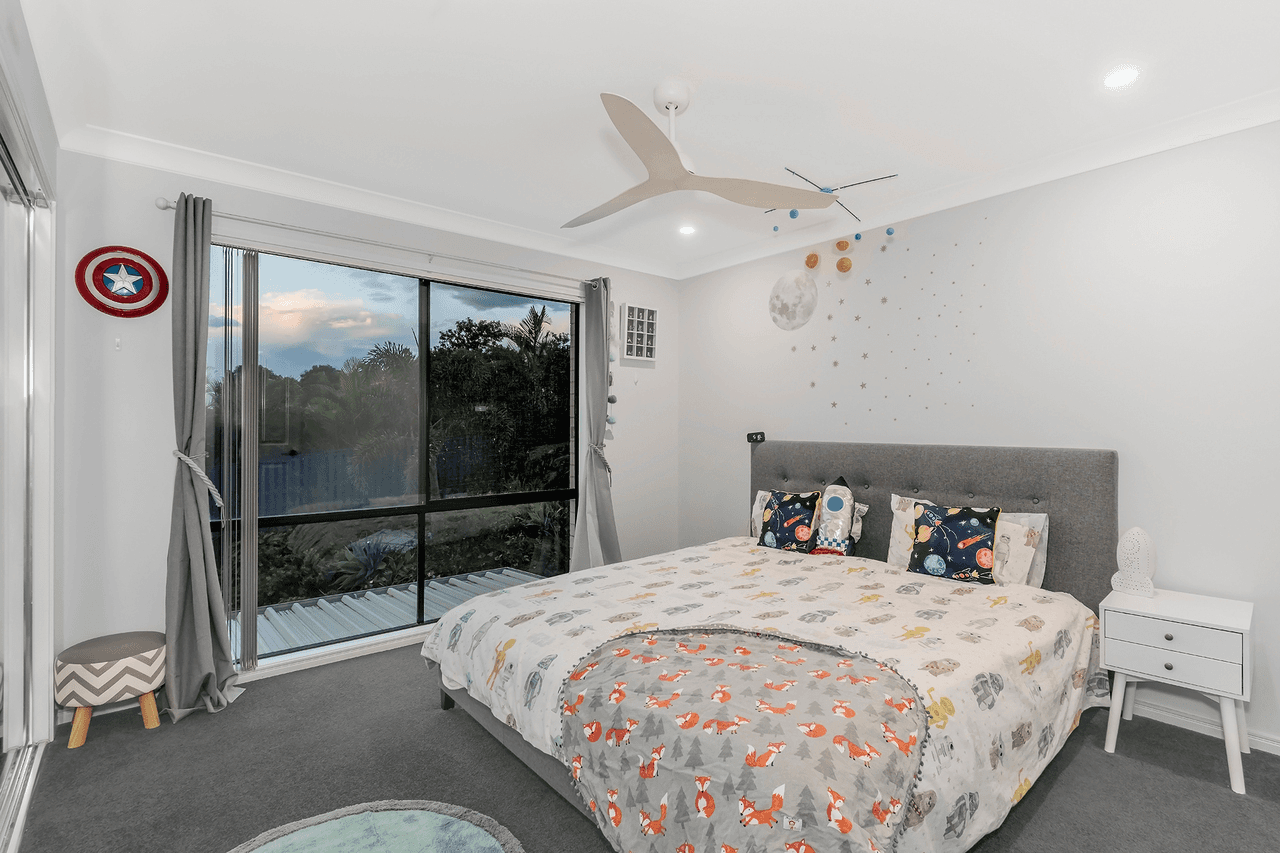 12 Sangster Crescent, PACIFIC PINES, QLD 4211