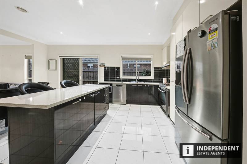 16 Hedgerow Avenue, BROOKFIELD, VIC 3338