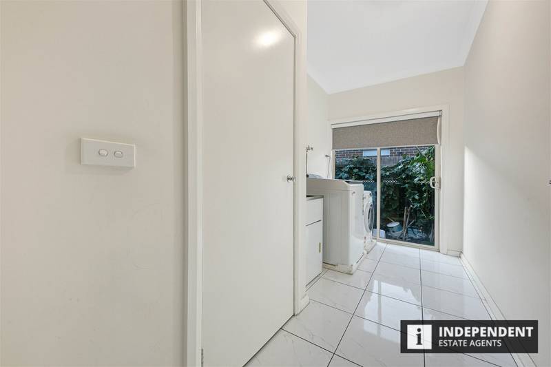 16 Hedgerow Avenue, BROOKFIELD, VIC 3338