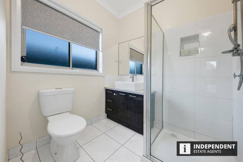 16 Hedgerow Avenue, BROOKFIELD, VIC 3338