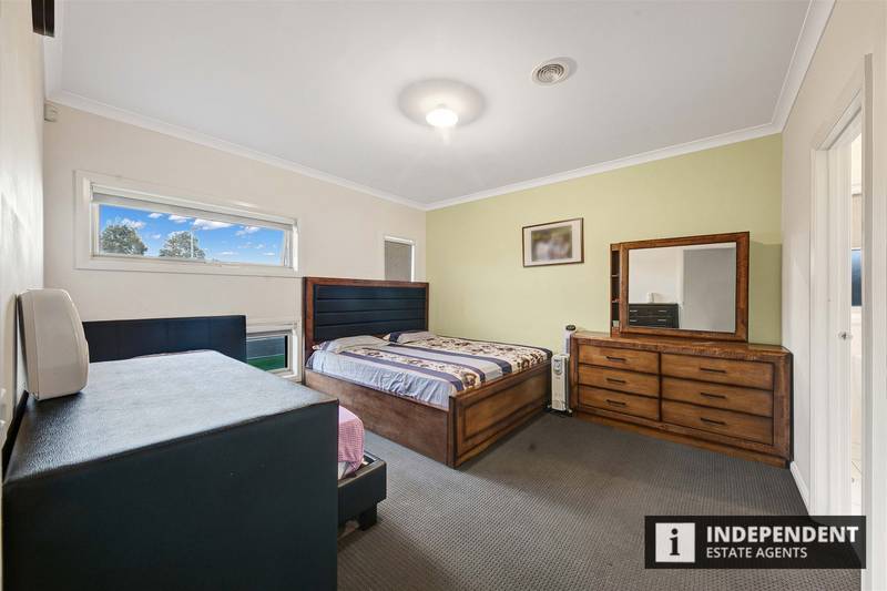 16 Hedgerow Avenue, BROOKFIELD, VIC 3338