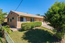 1/9 Sunhaven Court, NAMBOUR, QLD 4560