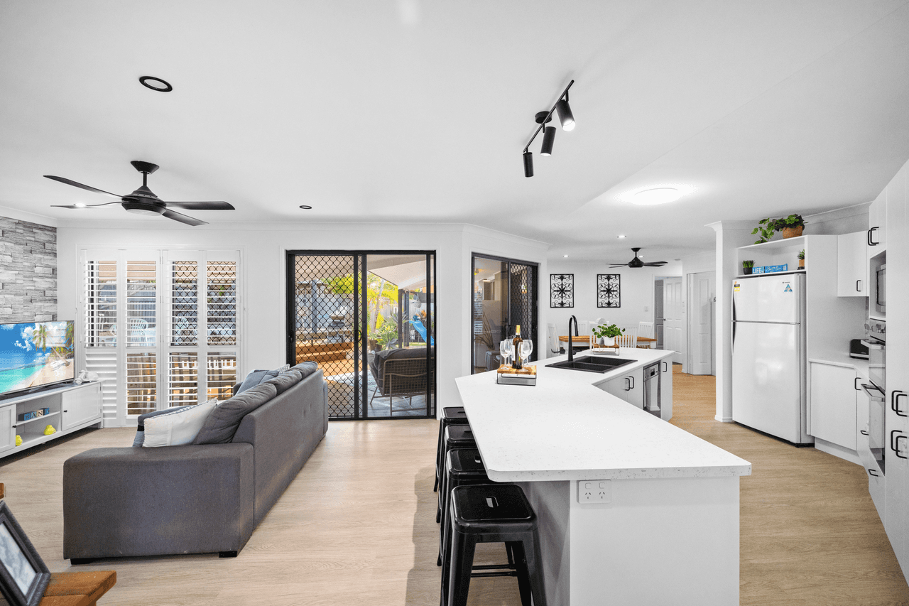 14 Kanooka Avenue, COOLUM BEACH, QLD 4573