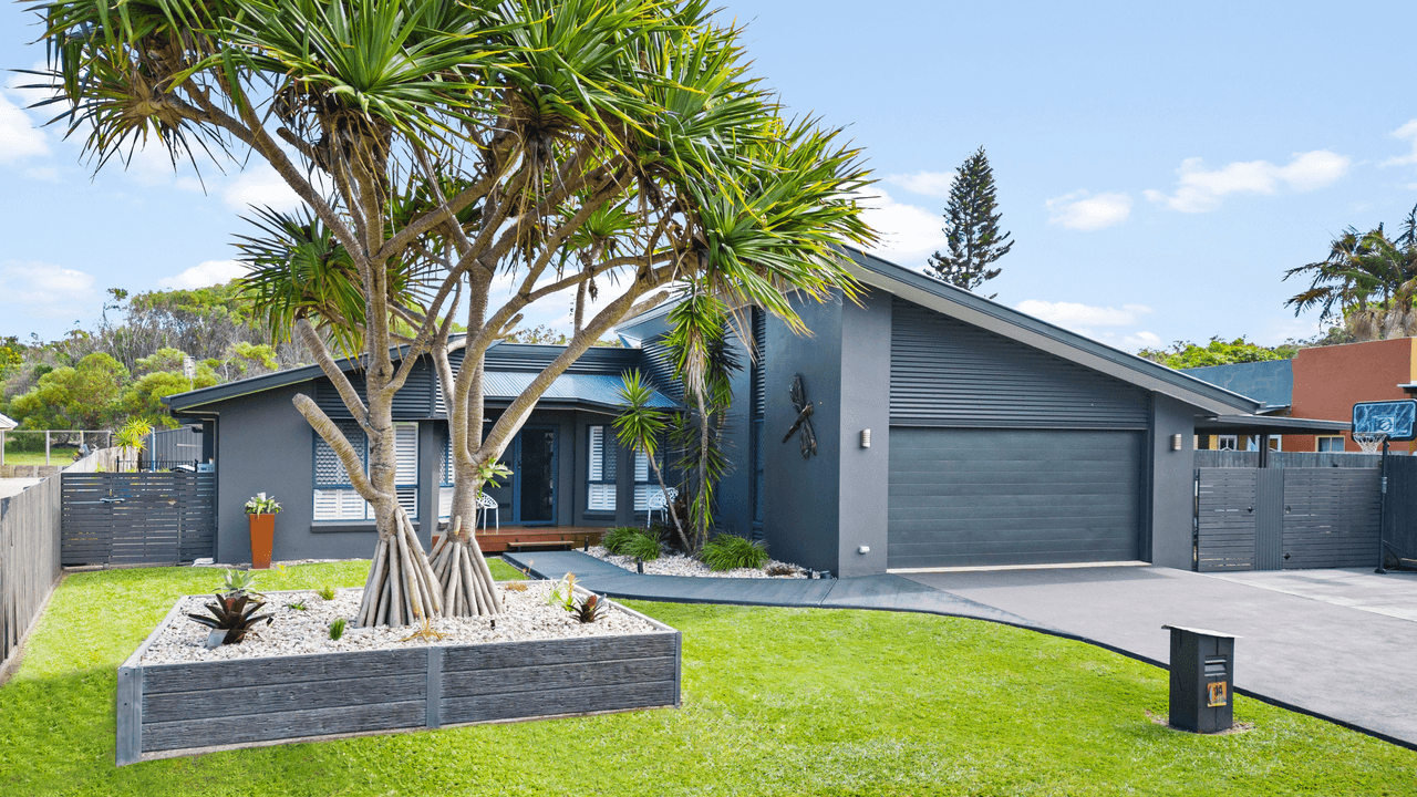 14 Kanooka Avenue, COOLUM BEACH, QLD 4573