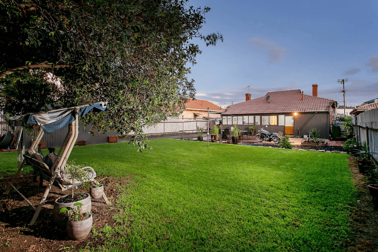 7 Aberfeldy Avenue, WOODVILLE, SA 5011