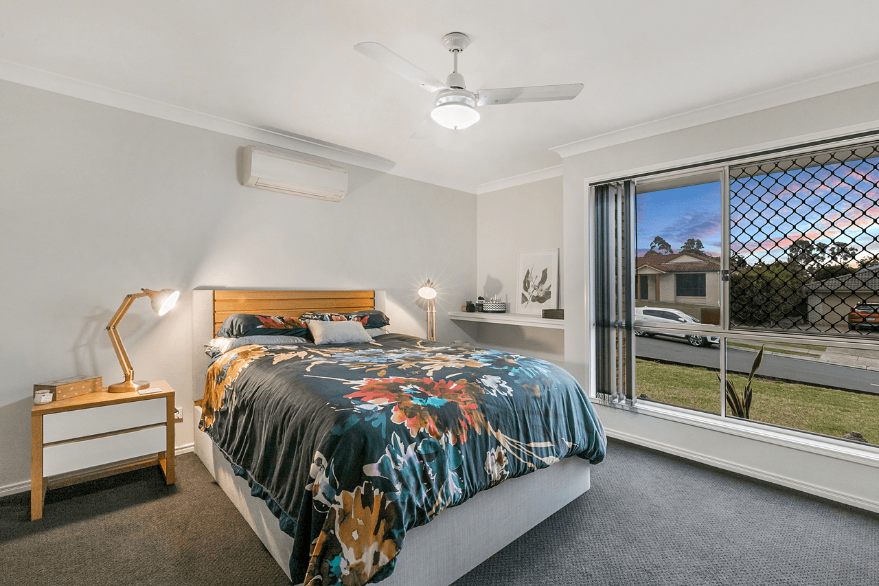 2 Rhiannon Drive, FLINDERS VIEW, QLD 4305