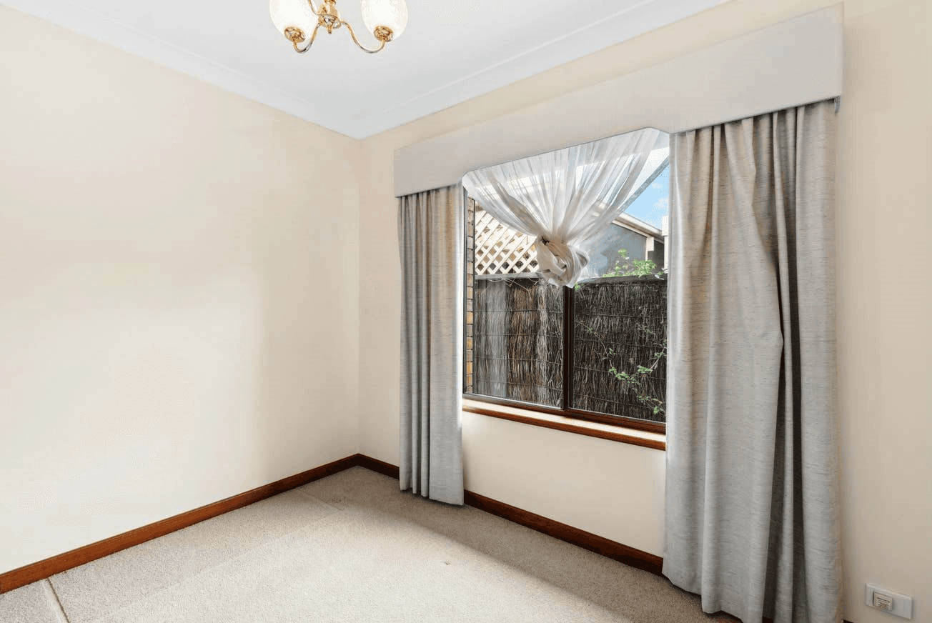 2/13 Cocos Grove, West Lakes, SA 5021