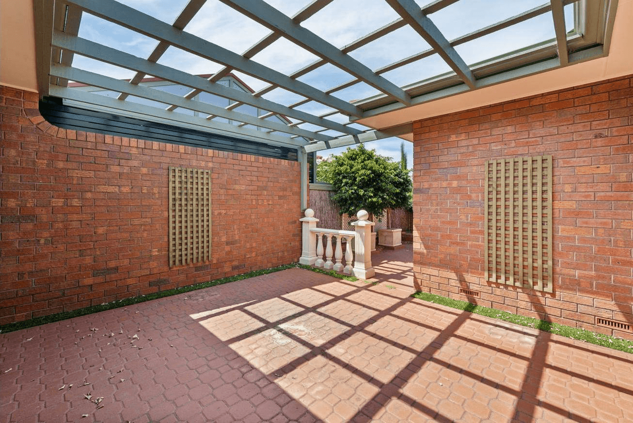 2/13 Cocos Grove, West Lakes, SA 5021