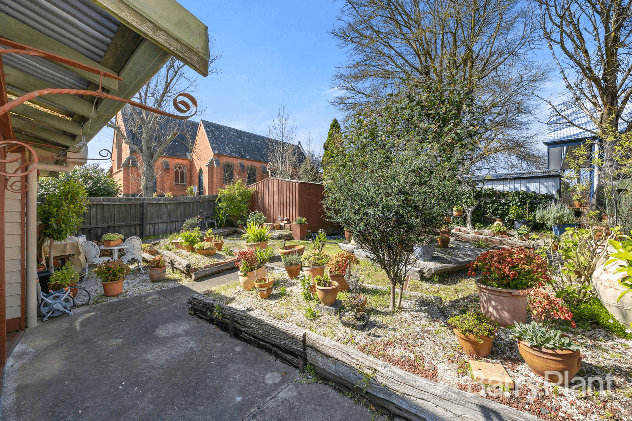 604 Armstrong Street, Soldiers Hill, VIC 3350