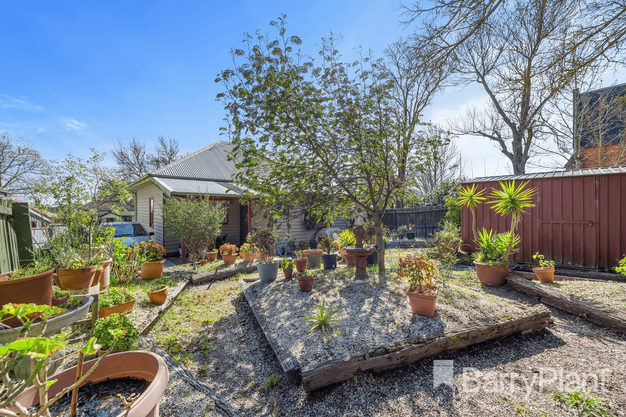 604 Armstrong Street, Soldiers Hill, VIC 3350