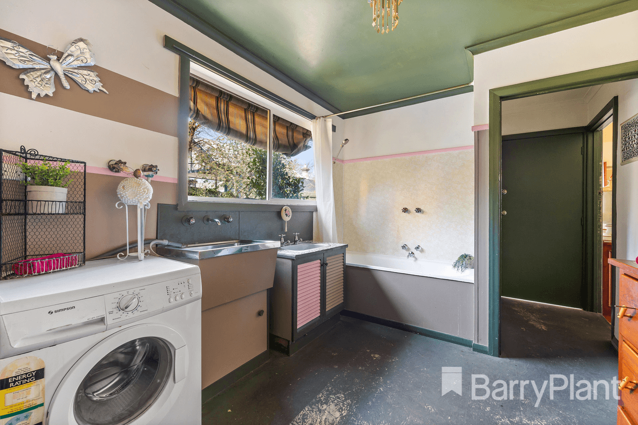 604 Armstrong Street, Soldiers Hill, VIC 3350