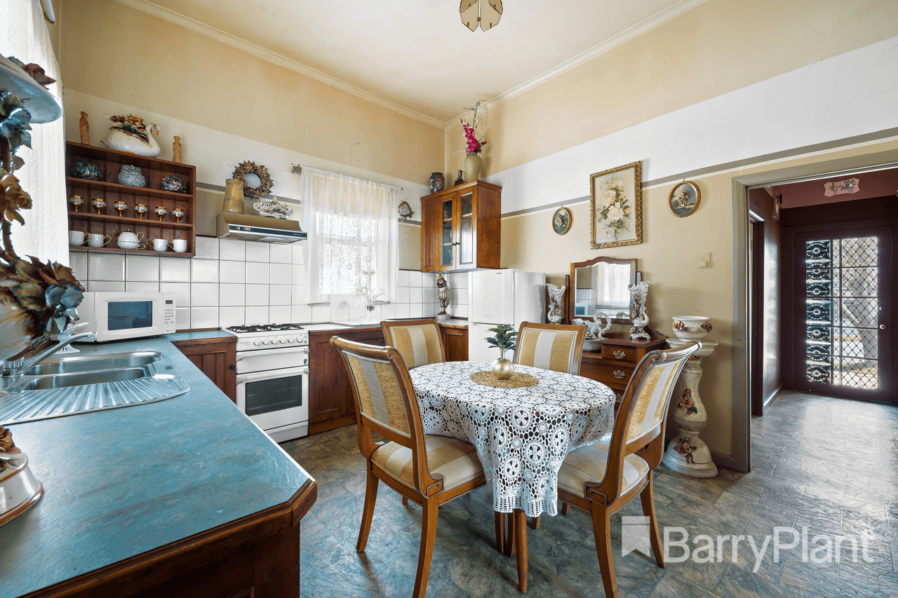 604 Armstrong Street, Soldiers Hill, VIC 3350