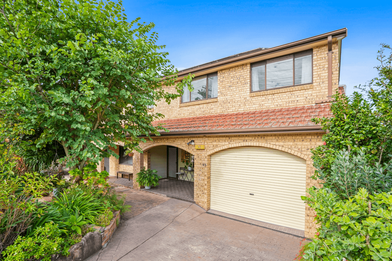 43 Camden Street, FAIRFIELD HEIGHTS, NSW 2165