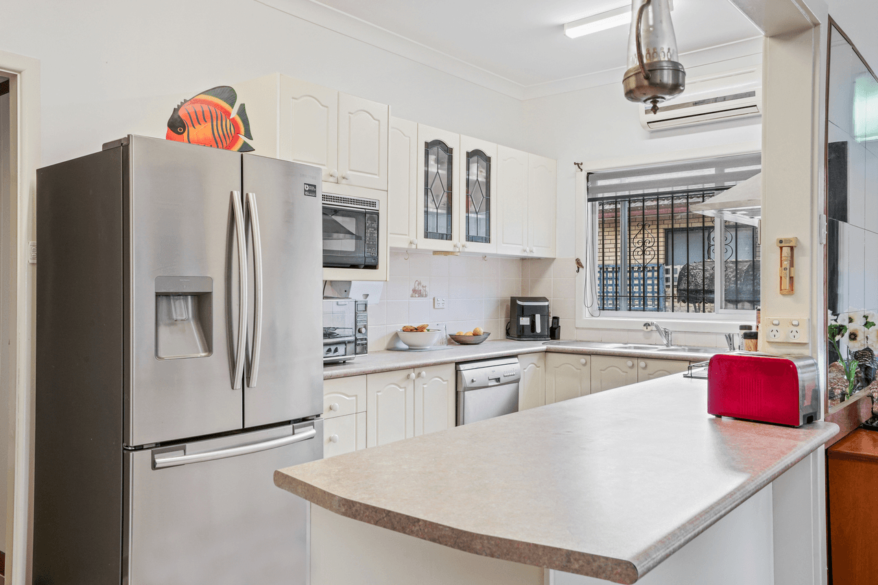 43 Camden Street, FAIRFIELD HEIGHTS, NSW 2165
