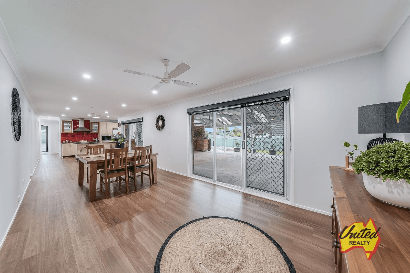 1 Marsh Place, The Oaks, NSW 2570