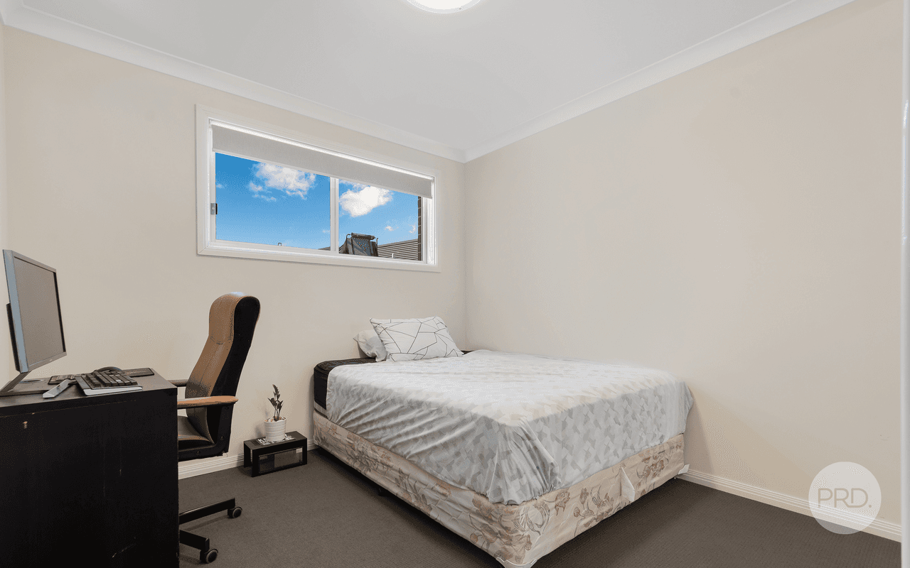 11 Gallinulla Place, GLENMORE PARK, NSW 2745