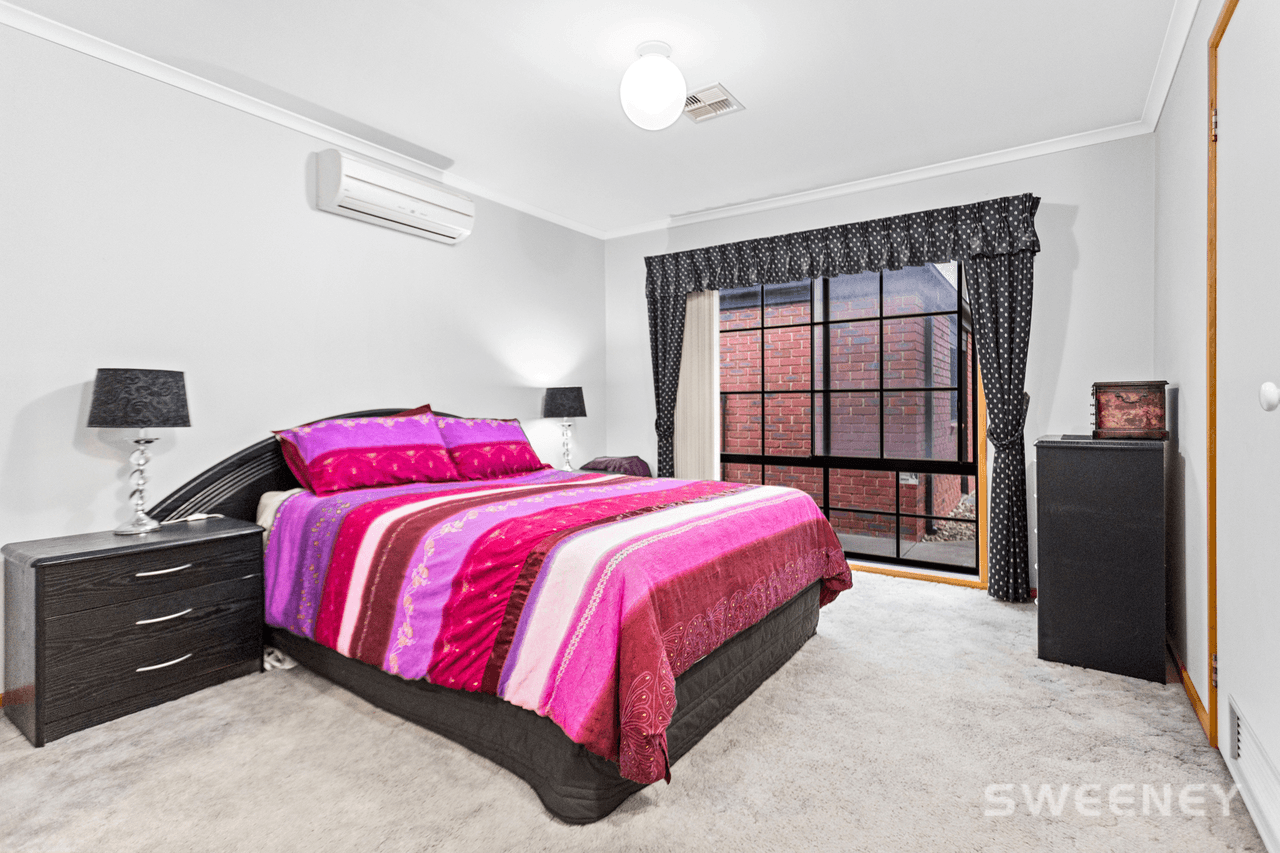 13 Hibiscus Court, ALTONA MEADOWS, VIC 3028
