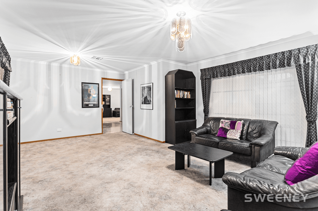 13 Hibiscus Court, ALTONA MEADOWS, VIC 3028