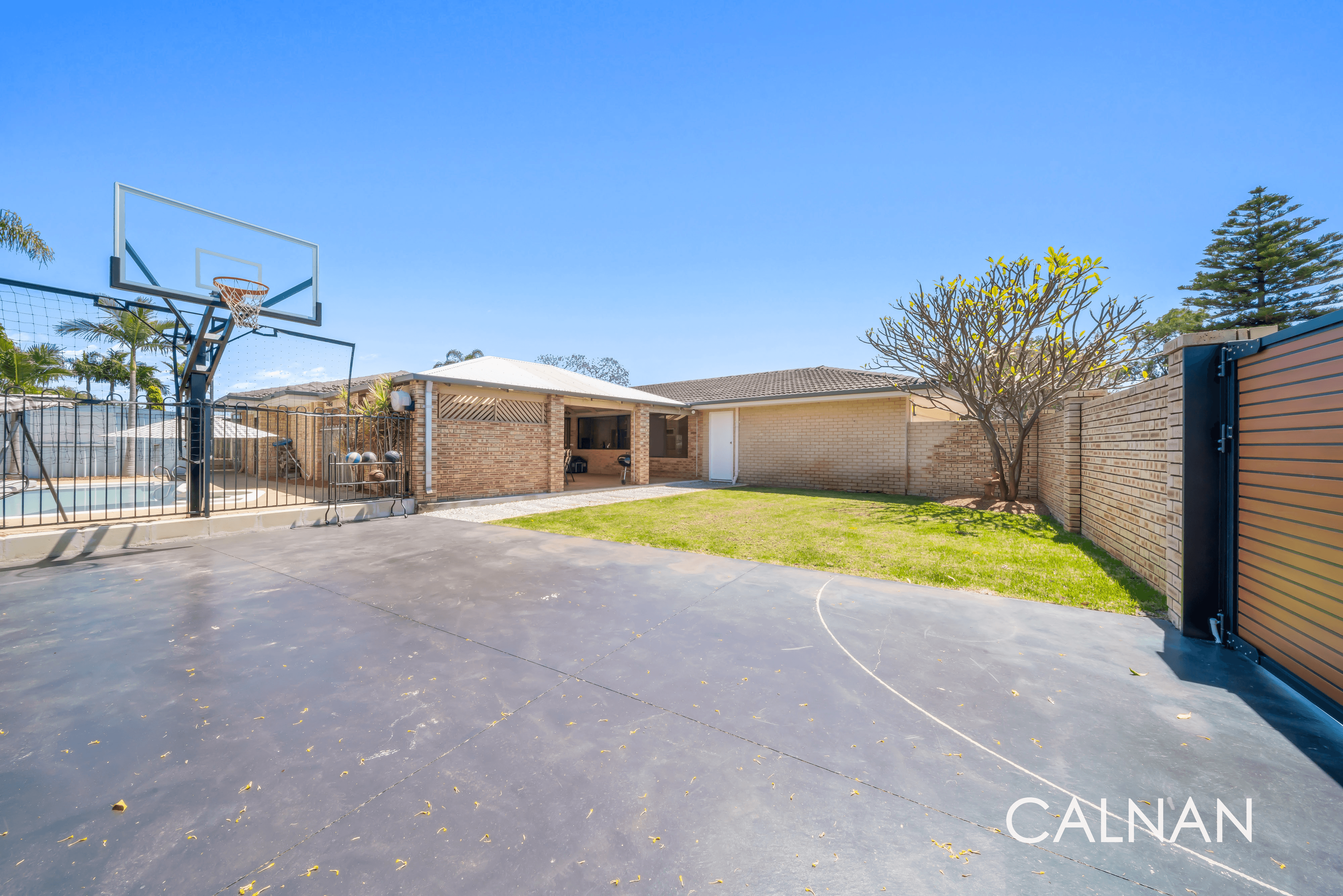 22 Gracechurch Crescent, LEEMING, WA 6149