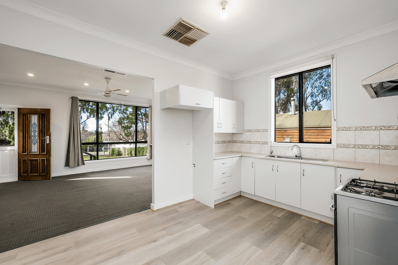 11 Jervois Street, NAIRNE, SA 5252