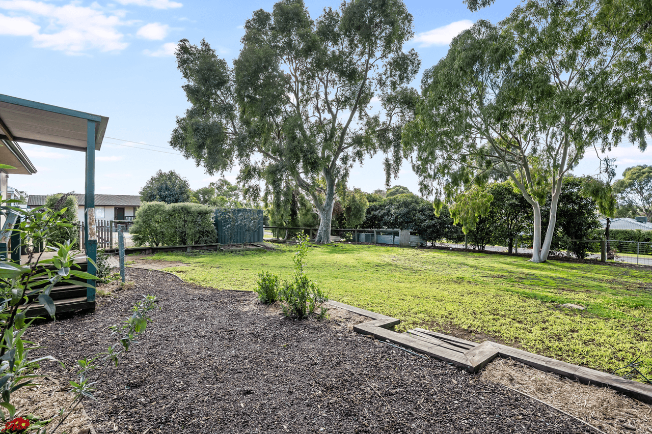 11 Jervois Street, NAIRNE, SA 5252