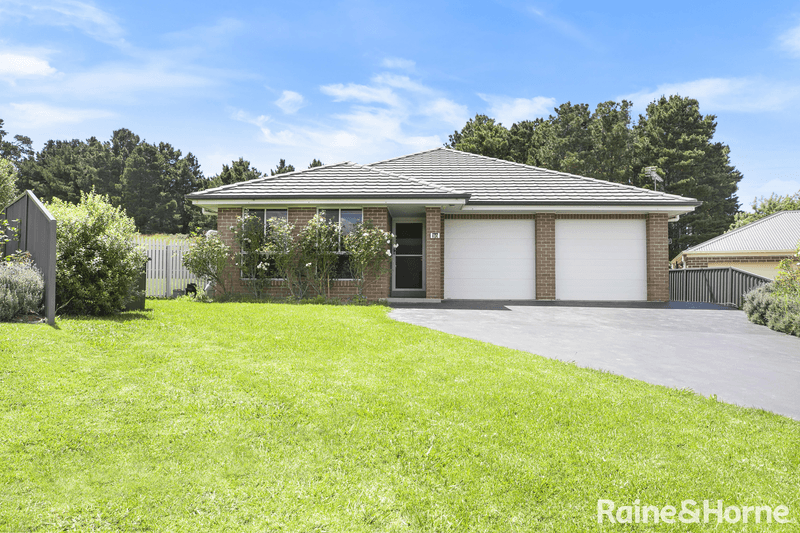 30 Napper Close, MOSS VALE, NSW 2577