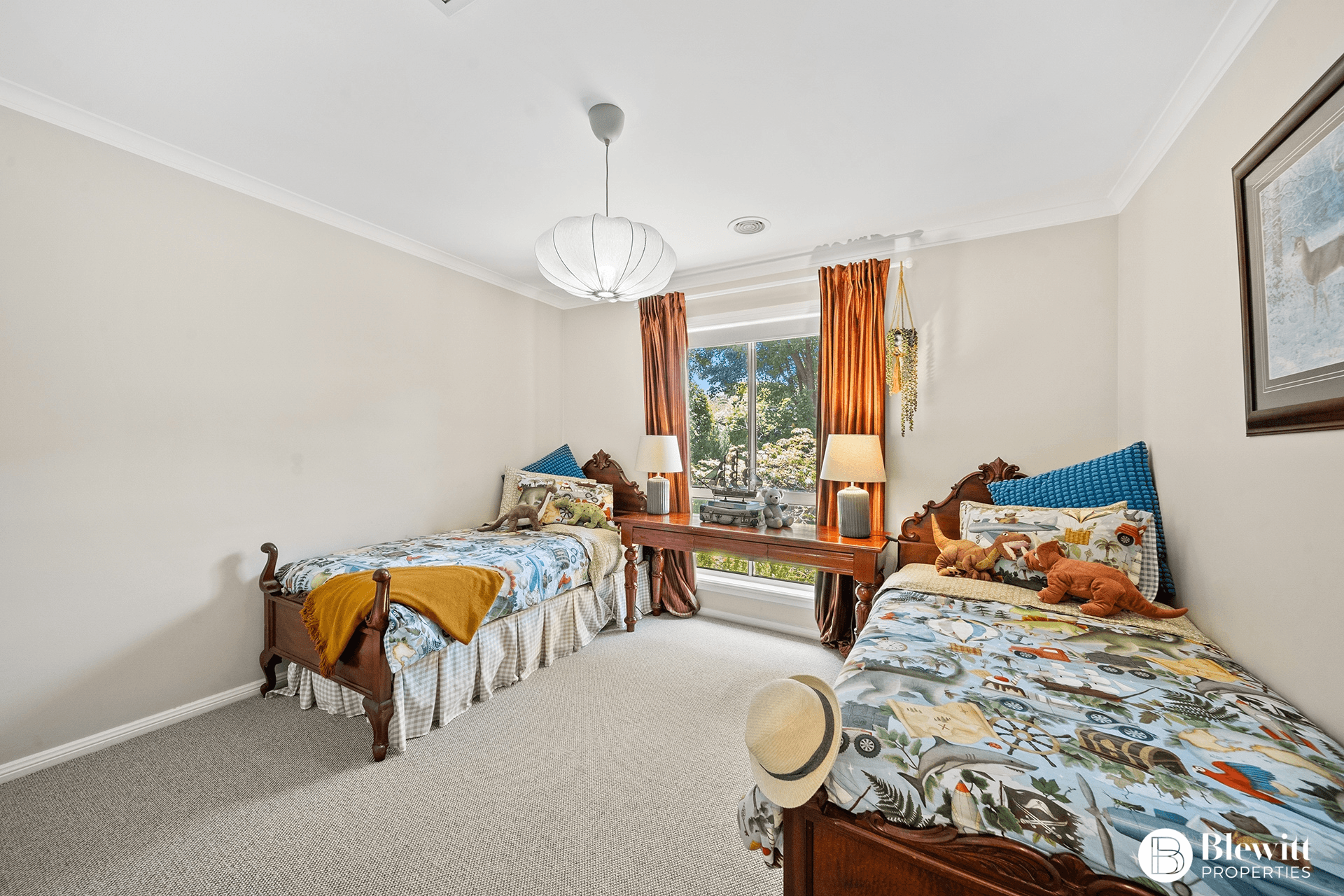 8 Elm Way, Jerrabomberra, NSW 2619