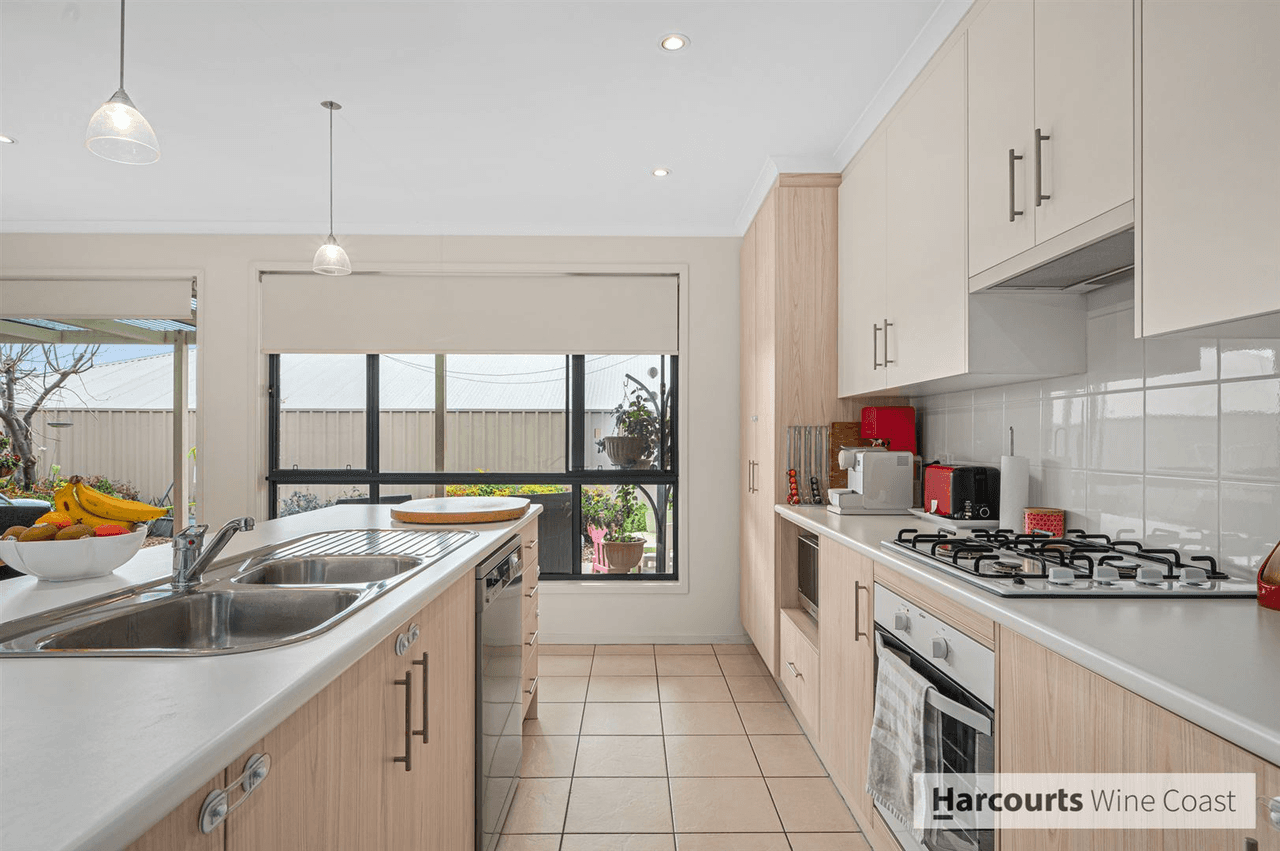 12 Esperance Boulevard, Seaford Rise, SA 5169