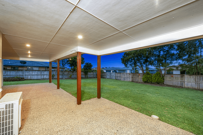 2 Gilchrist Court, KALKIE, QLD 4670