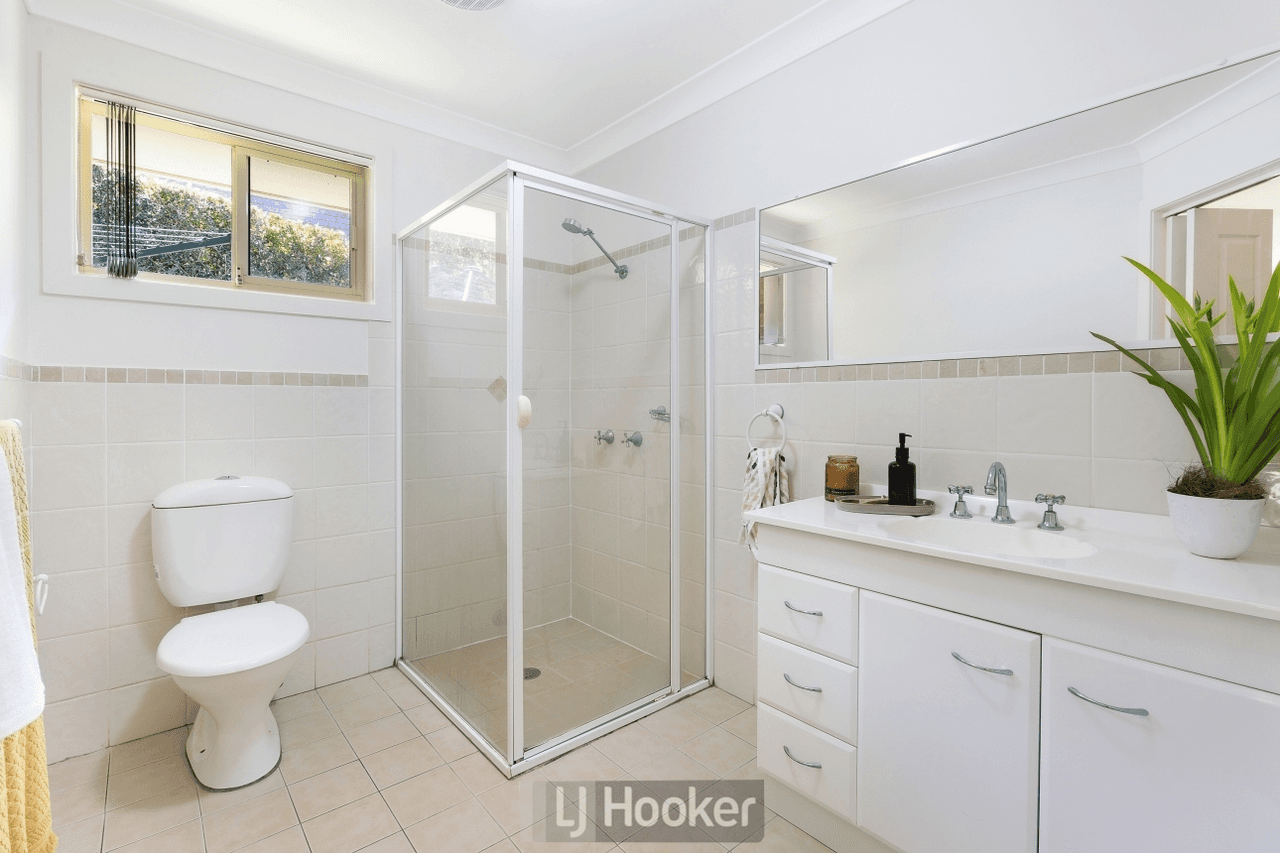 12 Seafarer Close, BELMONT, NSW 2280