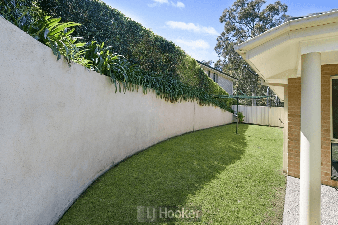 12 Seafarer Close, BELMONT, NSW 2280