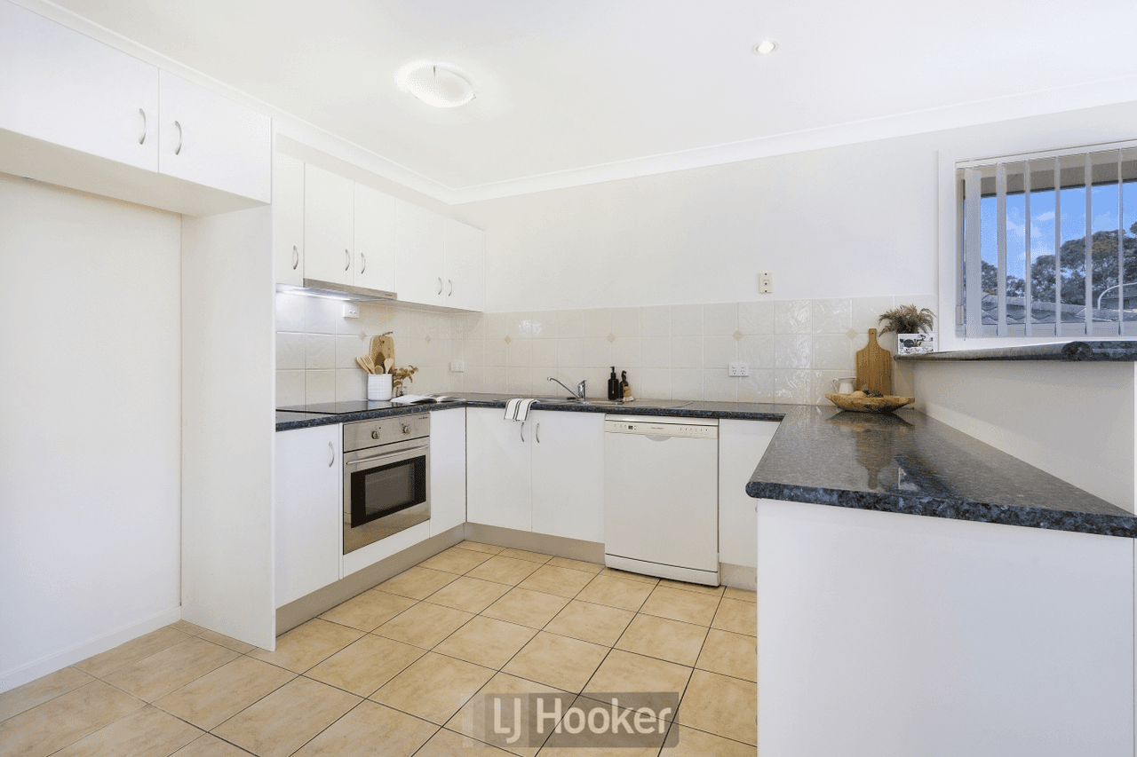 12 Seafarer Close, BELMONT, NSW 2280