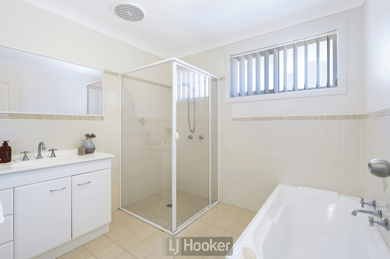 12 Seafarer Close, BELMONT, NSW 2280