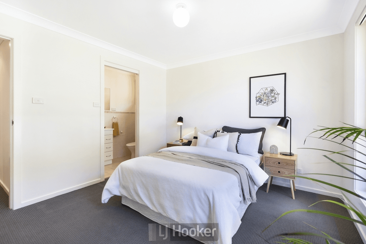 12 Seafarer Close, BELMONT, NSW 2280