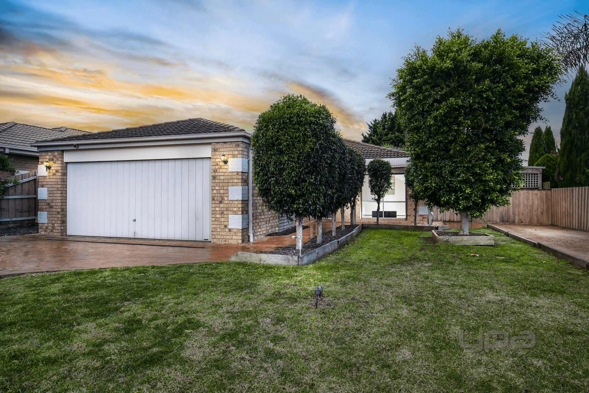 4 Bradley Drive, Hillside, VIC 3037