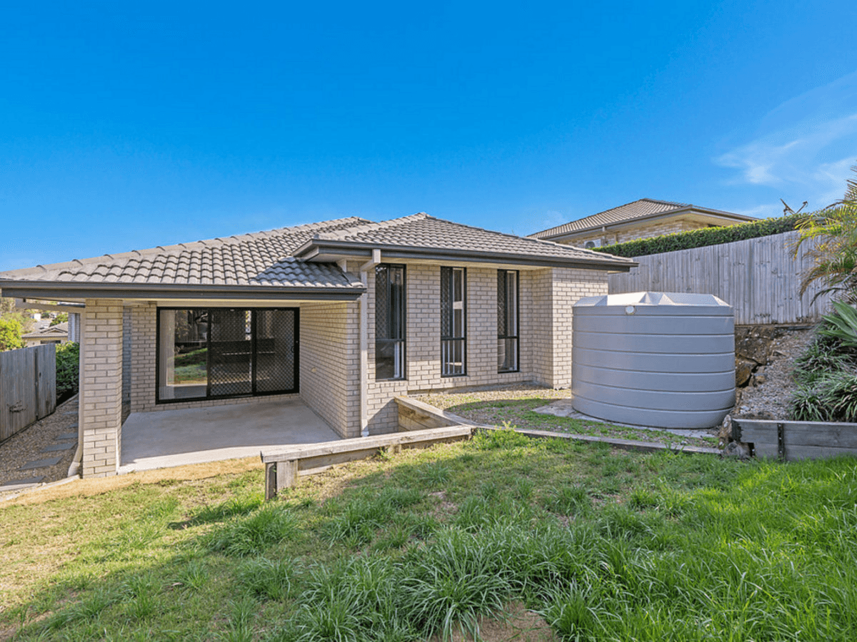 1 Carmen Court, Oxenford, QLD 4210